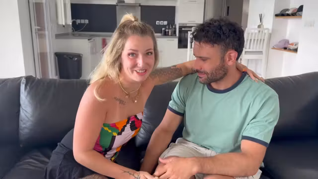 Mila, 34, comes to live her experiences in the South ... - Jacquie et Michel TV