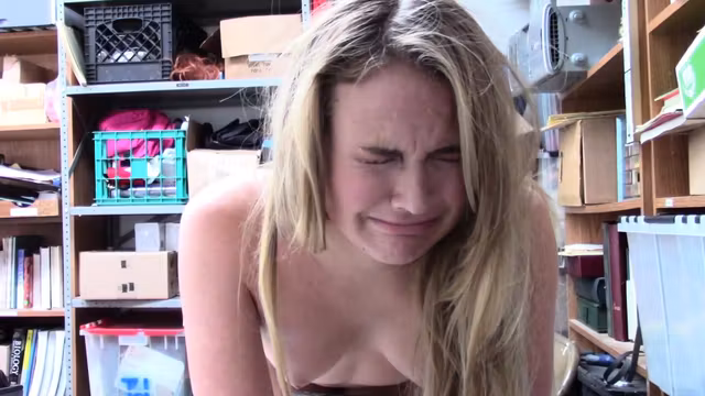This Gal Is Nubile And A Thief