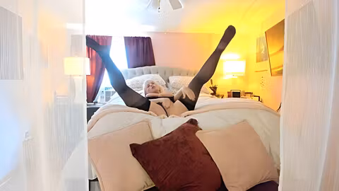 Paintedrose.live Femdom Milf Rosie In Curvy Cutie Cougar Teases And Pleases You With Candy Cunt And Nectar Nipples And Perfect Pink Pussy