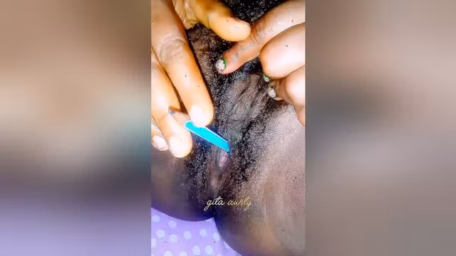 Geeta Bhabhi Having Sex With A Pencil In A