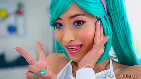 Ayumu Kase In Otaku Orgasm