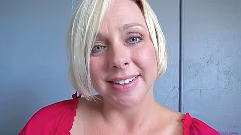 Stepmom Blows Thick Cock Of Her Step son