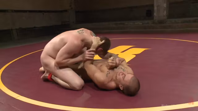 NakedKombat Eli The Hammer Hunter vs Sebastian The Tiger Keys