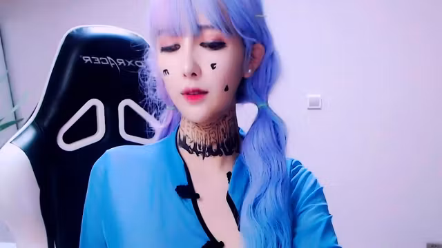Cute Goth Girl Can get You Off....