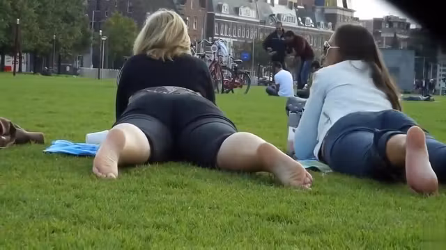Best friends and their heavenly bums