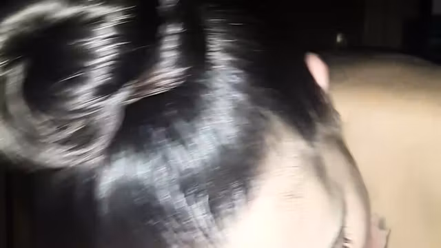 Pawg teen sucks bf and rides him backwards