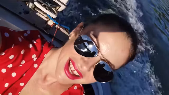 I Flash My Sexy Body On The Boat Ride With My Friends With Wet Kelly