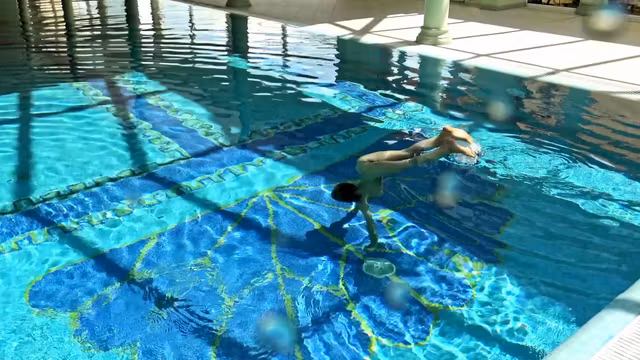 Hot Californian blonde Lindsay
