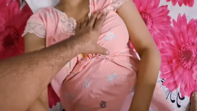 Needs Relief Desi Massage Turns Into Real Moaning Sex! - Bengali Bhabhi