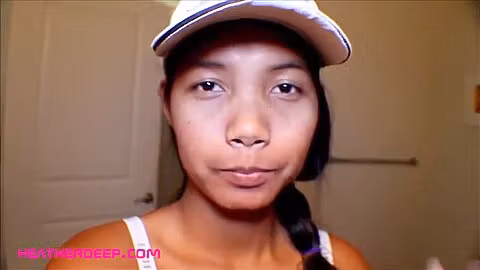 Thai 18-years-old Deep Throat Tharot Pie After See Shark Reef Aquariu