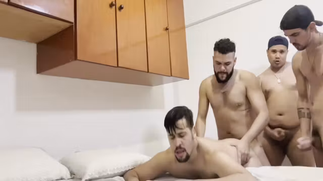 Raphaonce, Pra Pra And Putao Karioca - Garoto Veio Pra Festinha Pra Dar O Cu Pra Geral (teaser)