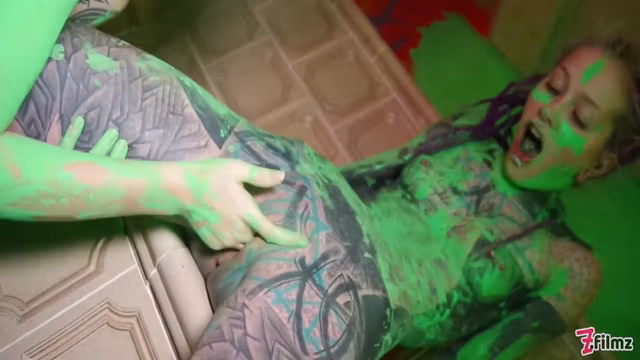 Lily Lu - Alternative Girls Lesbian Play, Tattoo Dreadhead Teens 18+ Color Play