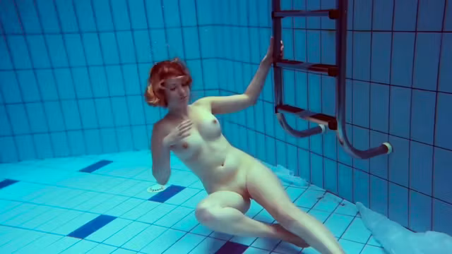 Melisa Darkowa hot young swimmer