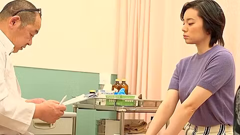 Umd-876-censored-19 A Young Wife Who Doesnt Know Anything Is Called Treatment And Shes Going To Have A Vaginal Cum Shot