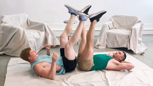 The Leg Wrestling Match - BottomGames