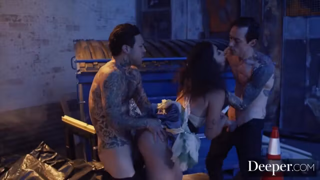 Aggressive Dp Behind Dumpster With Brooklyn Gray And Small Hands
