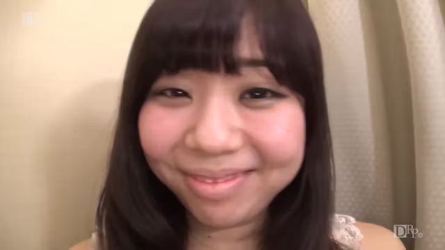 Sakuragi Momoka I Was Scared At A Private Photo Session Eh Can You Hold A Nani