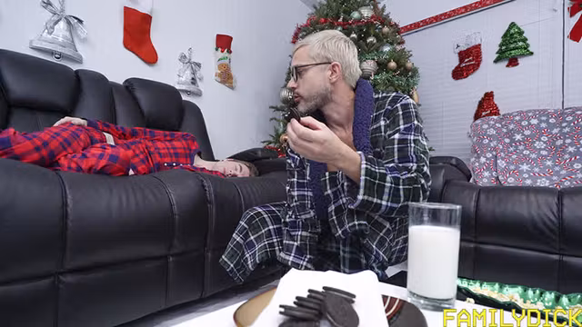 Waiting for Santa - FamilyDick