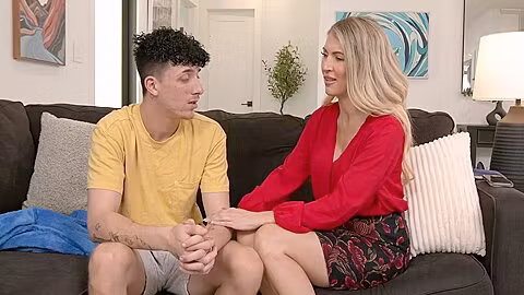Step mom Gave A Lesson In Hot Sex To Her Inexperienced Stepson