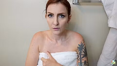 Kelly Payne My Stepmom Is A Milf