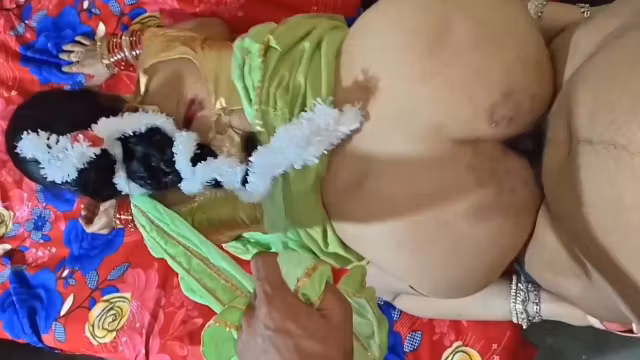 Honey Moon - Newly Married Wife Night Bedroom Fucking With Hasbend