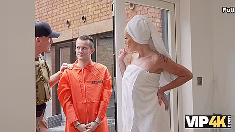 Blonde Cougar With Massive Boobs Was So To A Robber