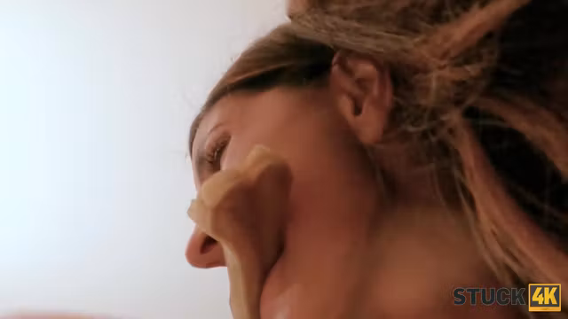 Don’T Touch The Glue Or You’Ll Get Stuck - Vip4k