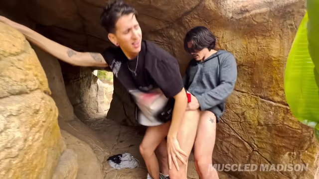 Muscled Madison And Muscle Daddy - Grotto 3 Way (full)