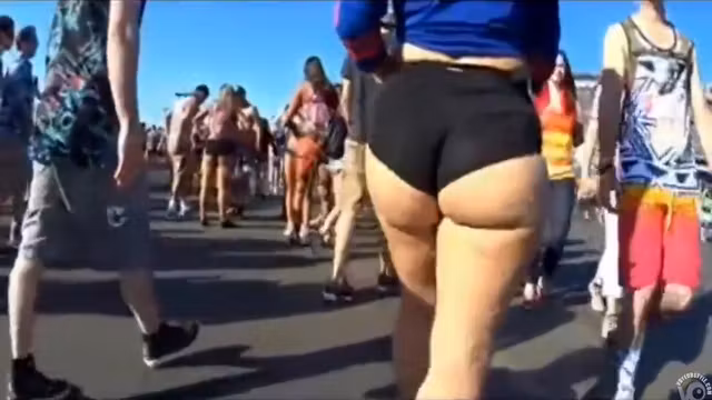Going after her magnetic pair of buttocks