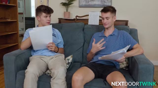 But Youre Naked!! Hunk Voice Coach Dicks Down Twink Student 18+ - Trevor Harris Drake Von
