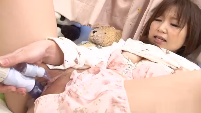Adorable Asian babe toy fucking her soaking wet cunt