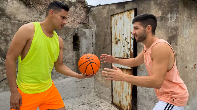 Impromptu Proposal - LatinLeche