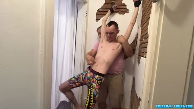 TicklishChubs: Dom Matt loves his hands roaming around Spiritmonkeys slim body