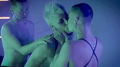 Jiz Lee, Sami Price, Dadi Iris - Disco Made Me Do It