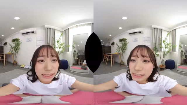 An idol trainee who will do anything you tell her