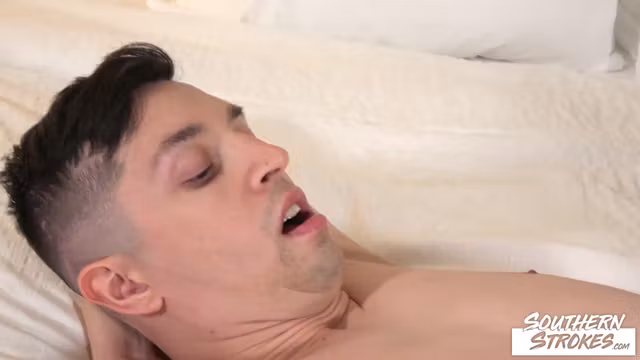 SOUTHERNSTROKES Nick Sawyer Gets Hot Handjob From Alex Tyler