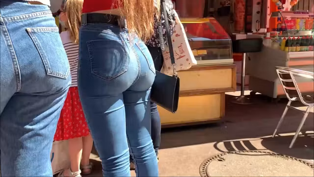 Bubble Butt amazing ass Tight Jeans