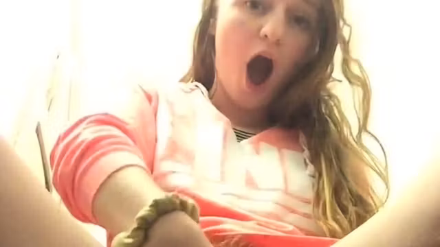 Blonde Teen Solo Masturbation