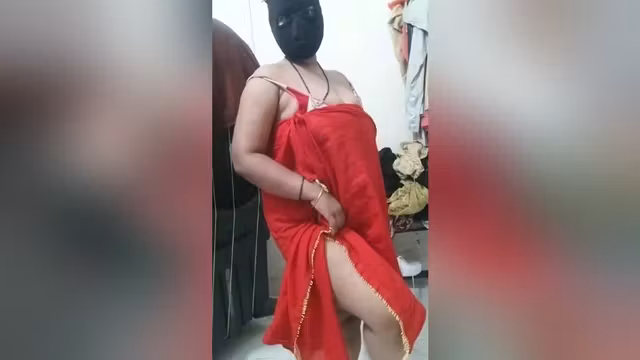 Desi Housewife New Hot Video