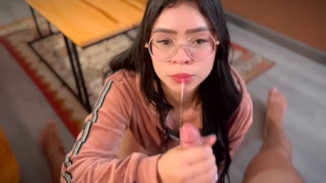 My Stepsister Asks Me To Help Her Shave Her Pussyits Very Strange But I Did It Anyway, Out Of Gratitude She Sucks My Dick And Makes Me Cum