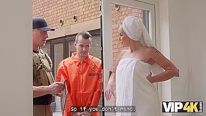 A Young Robber Is Fucking A Milf With Big Tits As His Life Depends On It