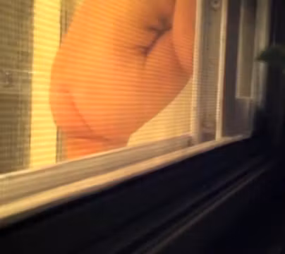 Amateur wife shaving her legs spied through window