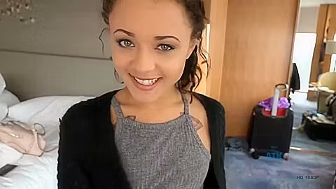 You Make Her Toes Curl Every Time - Holly Hendrix