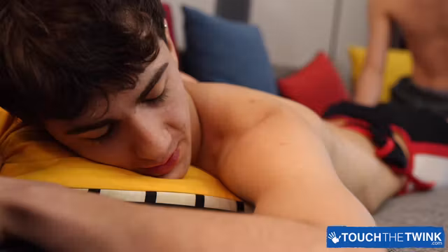 Cute Masseur Martin Depp Loves Larry Wilson Huge Cock