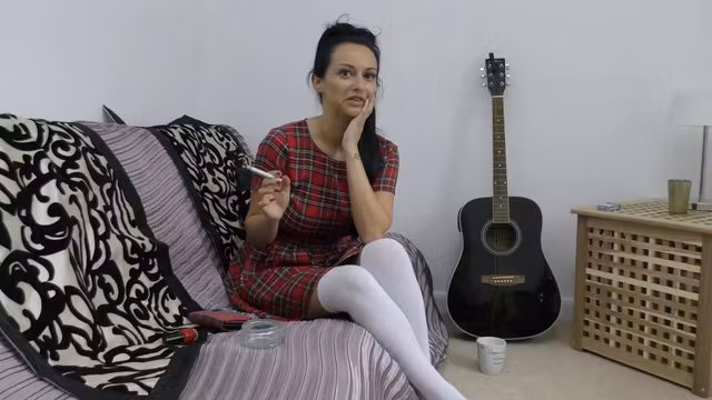 Amateur webcam girl masturbate big dildo