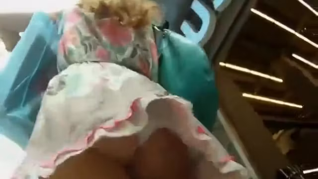 Creeping under a hot girl's skirt