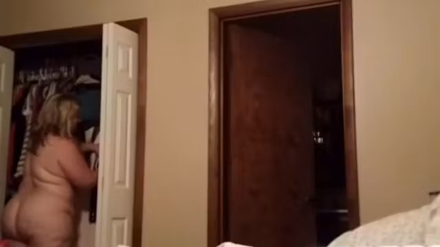 Fat blonde mature filmed with secret cam in her bedroom