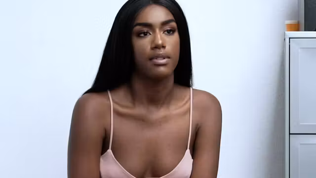 Ebony Ashley Aleigh sucks guards bigcock