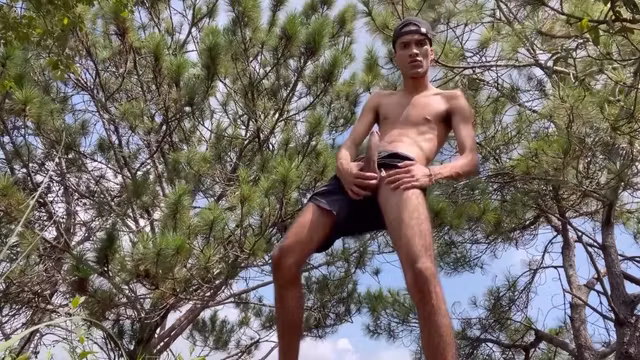 Exhibitionist Gets Naked In The Middle Of The Mountain
