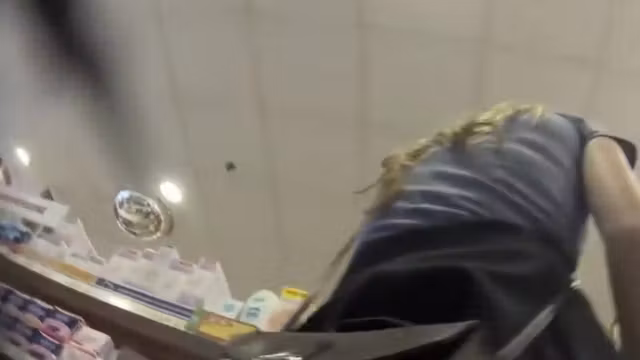 Supermarket ass on discount